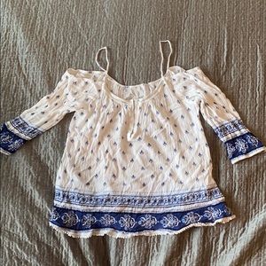 flowy of the shoulder top